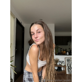 feeling cute_1_55b1.jpg