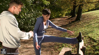 Coco de Mal - Pix and Video - Jogging for Pleasure.wmv