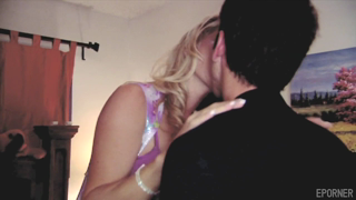 Vicky vette [AuPzB5eV6V5] Beautiful blonde MILF and passionate sex (720).mp4