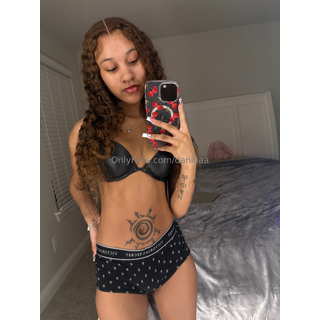 daniliaa_Half_naked_or_naked😏_4138820143.jpeg
