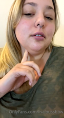 243091082_ive-always-loved-double-chins-and-thought-they-looked-so-cu_1.m4v