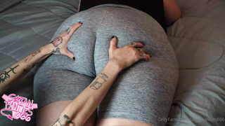 344120810_butt-jiggles-my-butt-looks-so-soft-and-squishy-in-this-vi_0.m4v