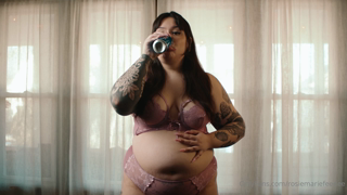 552048221_who-doesn-t-love-belches-and-big-fat-hotties-enjoy-this-vid_0.m4v