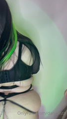 621765579_some-monster-bewbs-an-ass-shaking-outtake_1.m4v