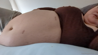 526811725_who-wants-to-cuddle-with-a-beautiful-blubbery-whale-this-mor_0.m4v