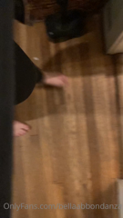 255167375_i-love-waking-up-to-find-vids-i-filmed-of-my-stumbling-feet_0.m4v