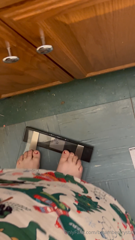 1453969492_my-mom-got-a-scale-for-christmas-so-enjoy-the-first-official_0.mp4