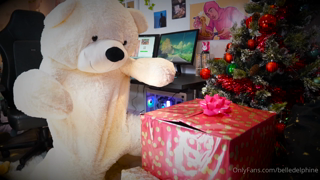 86459181_heres-my-christmas-porn-hope-you-enjoy-pls-be-nice-i_0.mp4