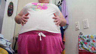 469369868_an-other-stuffing-night-i-can-see-my-belly-grow-day-by-da_5.m4v
