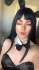 128727097_sending-some-bts-pics-and-vids-out-to-everyone-who-tipped-my_0.m4v