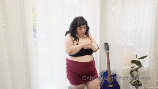 1379483623_why-am-i-fat-babe-i-seriously-dont-know-whats-going-on-wi_0.mp4