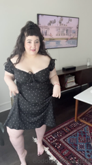 703085123_ever-wonder-what-i-look-like-day-to-day-well-here-s-me-in-m_0.mp4