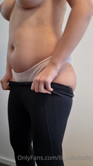 382167595_my-new-pants-are-already-so-tight_0.m4v