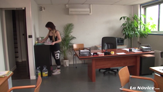 LaNovice_15.09.18.Nora.Luxia.mp4