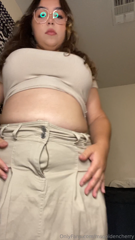 1271256733_brown-skirt-short-vids_0.mp4