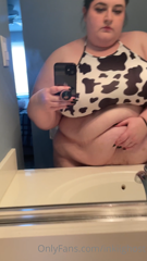 593018018_feed-me-and-tell-me-im-a-good-cow_0.m4v
