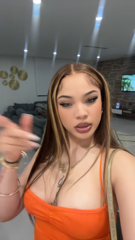 2025-08-29_@alexsiadiamonique_7544197137018473758.mp4