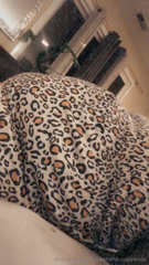 934481330_it-almost-vday-treat-yo-self_0.mp4