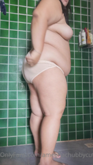 21895932_exclusive-video-uploaded-for-fans-naked-wet-showering_0.m4v