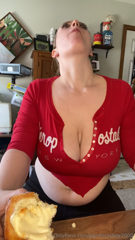 994032255_i-hope-you-didnt-want-one-because-i-ate-them-all_1.mp4