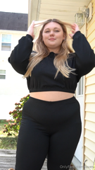 1455437809_which-is-your-favorite-outfit_6.mp4