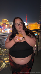 1789671383_i-made-it-to-vegas-and-im-having-the-best-time_1.mp4