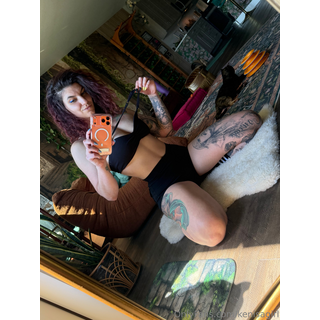 kenisagirl_2607288436_source.png