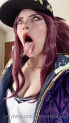235488205_kda-akali-ahegaos_1.m4v