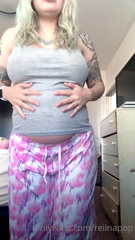 98519550_the-loudest-belly-gurgle-ever-so-far-today-ive-had-a-s_1.m4v