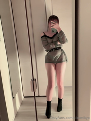 728726389_transparent-shirts_0.mp4