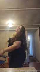 588492890175451136__24.mp4