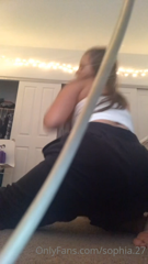 5f7bbe3362b9651a38695_720p.mp4