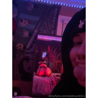 where are you finishing on me first 😈😈😩🤤🖤 dm me 👀😉_7.jpg