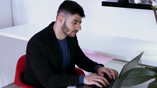 MariskaX - Backdoor Office Play.mp4