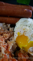 103530199_yum-what-fat-girls-eat-for-lunch-sausages-kimchi-spicy_1.m4v