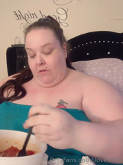 561094892_love-these-meatballs-i-can-eat-them-every-day_0.m4v