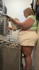 1095090871_doing-laundry-is-such-a-chore-when-you-re-a-bbw-with-a-small_0.mp4