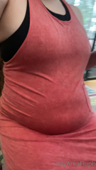 172930946_don-t-you-just-love-to-watch-my-belly-expand-before-you-eyes_0.m4v