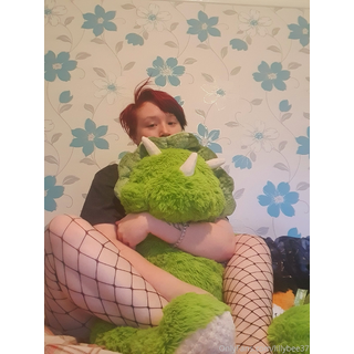 2021-01-09_Fishnets 21 pics 😋😚_2208x2944_a44d6b2dd0024dd39b82d93280136255.jpeg