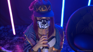 KDA Akali Invites You Backstage (4K).mp4