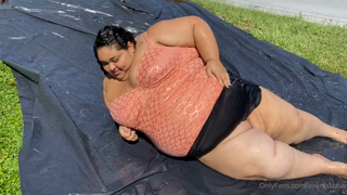 60864401_blobby-slippery-gurl_0.m4v