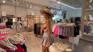 Sideboob top and a skirt [d5ad4e4f].mp4