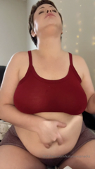 1500102865_katy-takes-a-footlong-check-your-dms-for-full-20-minute-vide_6.mp4