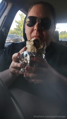 1943457013_this-little-big-piggy-went-to-chipotle-and-devoured-an_0.mp4