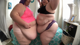 20701492_ssbbw-body-comparison-in-this-one-we-compare-and-contras_0.m4v