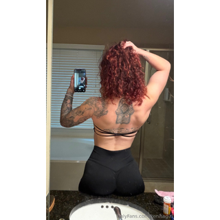kenisagirl_2473253754_source (1).png