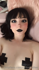 659279165_its-tiktok-tuesday-ahegao-and-nipple-pasties-for-today_0.m4v