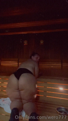 563234493_schlag-mir-auf-meinen-dicken-arsch-in-der-sauna-slap-my-bi_0.m4v