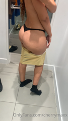 442528382_do-you-think-these-are-going-to-fit-swipe-to-find-out_0.m4v