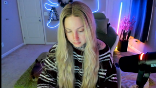 Skylar Vox Stream Collection